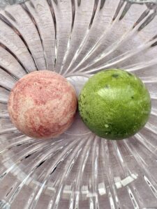 マーブルケーキ（抹茶＆ストロベリー）